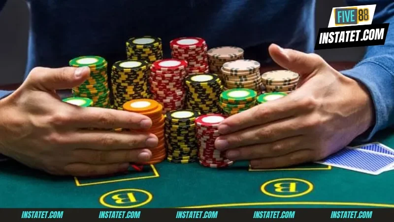 Những Thông Tin Thú Vị Về Luật Chơi Baccarat Năm 2024 Bộ bài trong luật chơi Baccarat